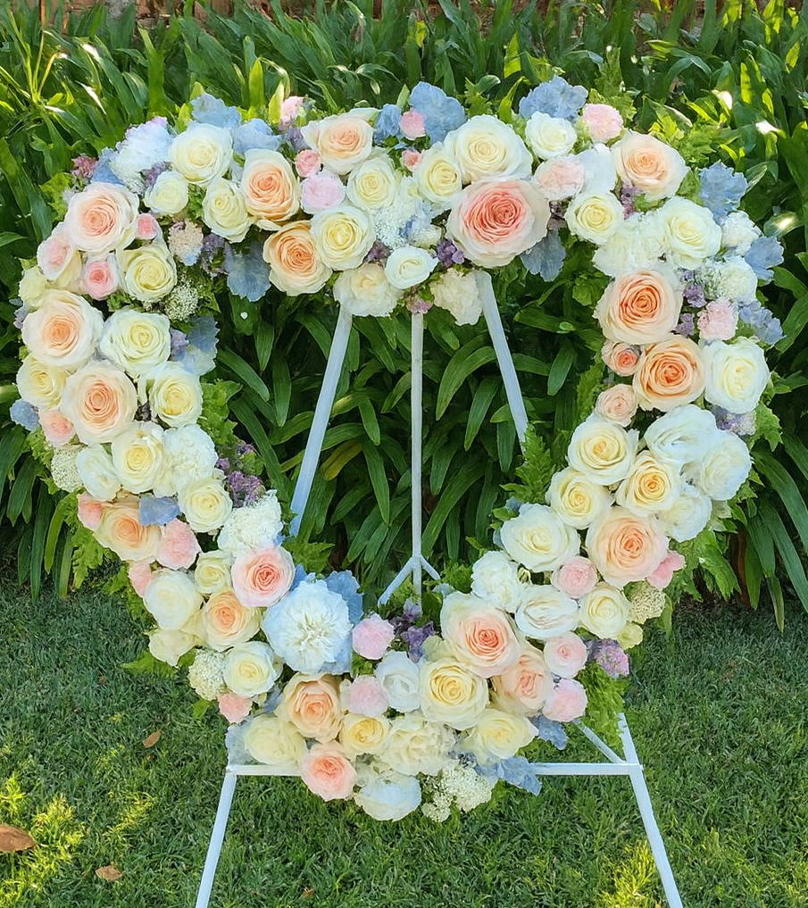 Large country style heart tribute